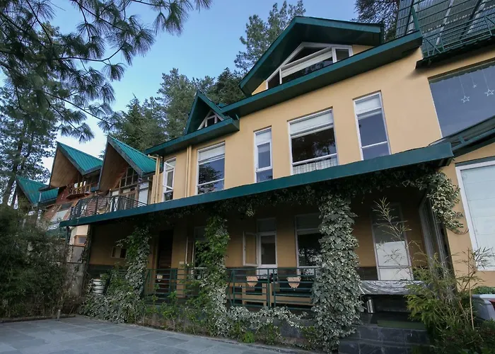 Stayvista At The Corner House - Pet Friendly Villa Shimla